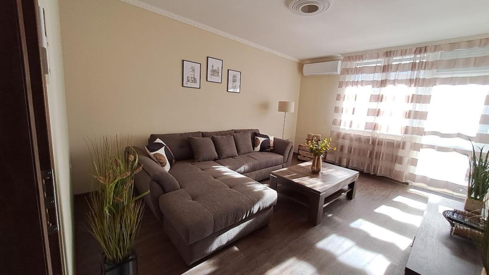Szilfak City Apartman Hajdúszoboszló Zewnętrze zdjęcie
